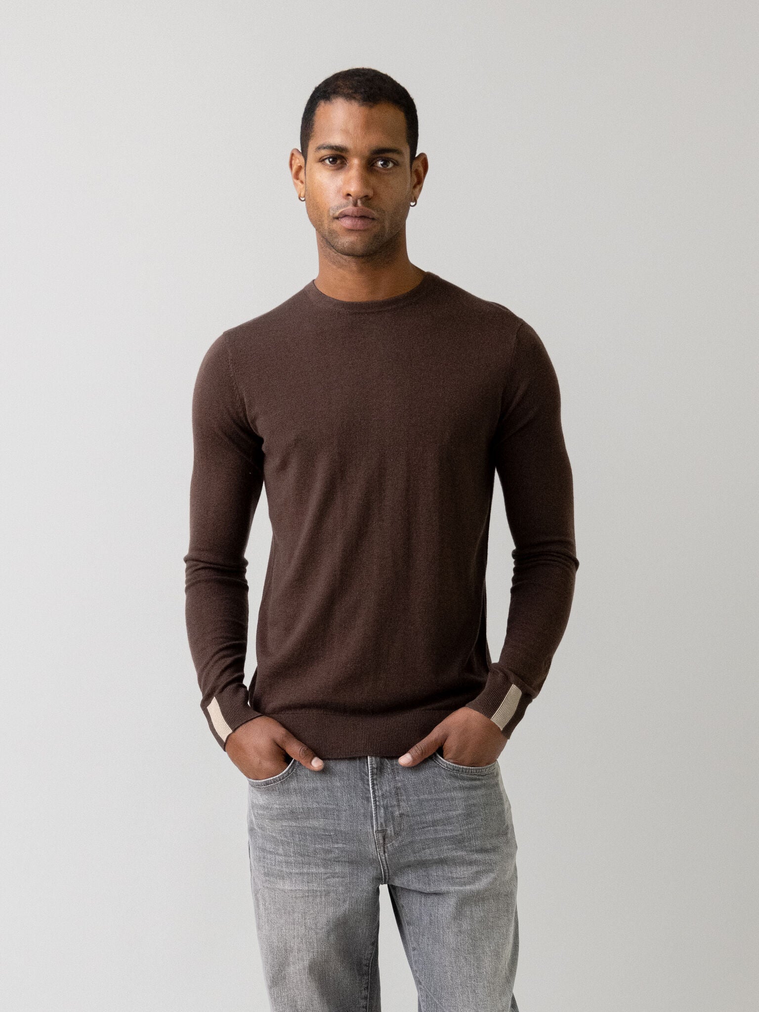 Modelshot / Chocolate Brown / Detail